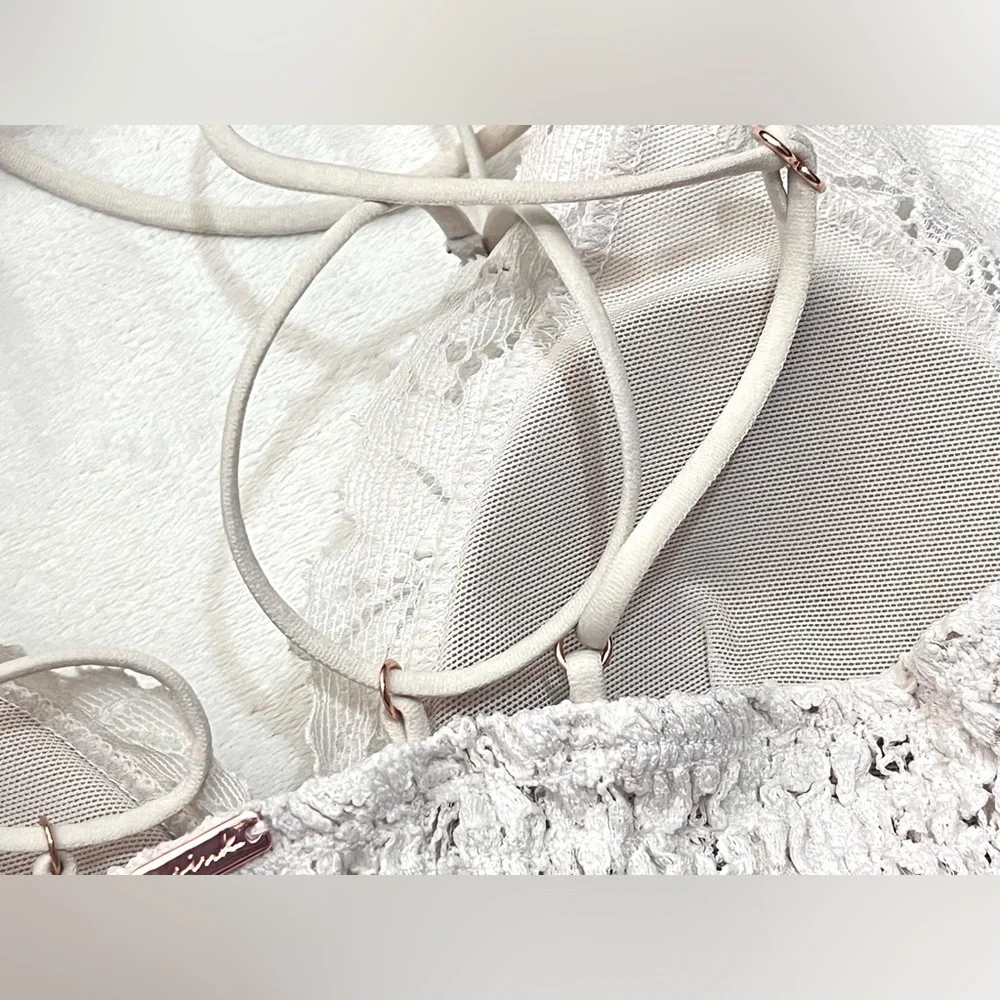 PINK by Victoria’s Secret Women’s White Floral Lace Strappy Wireless Bralette - Picture 13 of 16